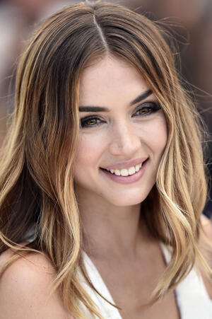 Ana de Armas Biography | Fandango